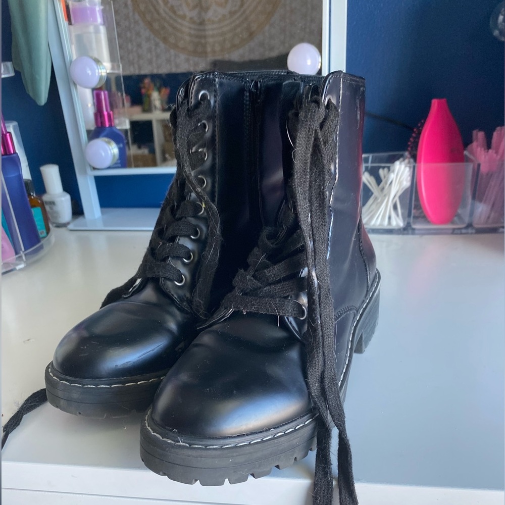Black boots girl